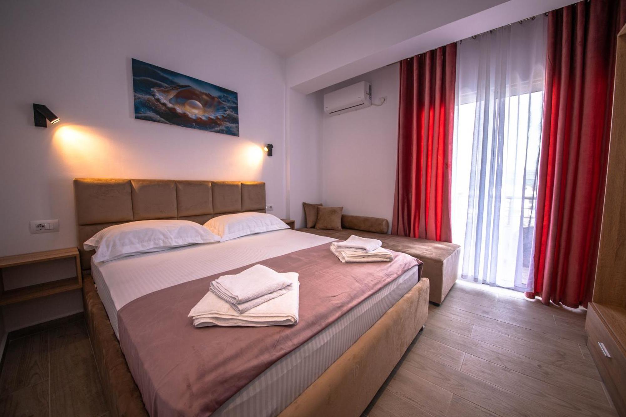 Hotel Perla クサミル エクステリア 写真