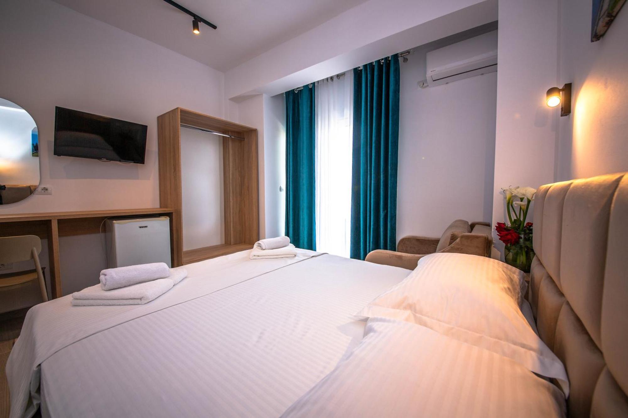 Hotel Perla クサミル エクステリア 写真
