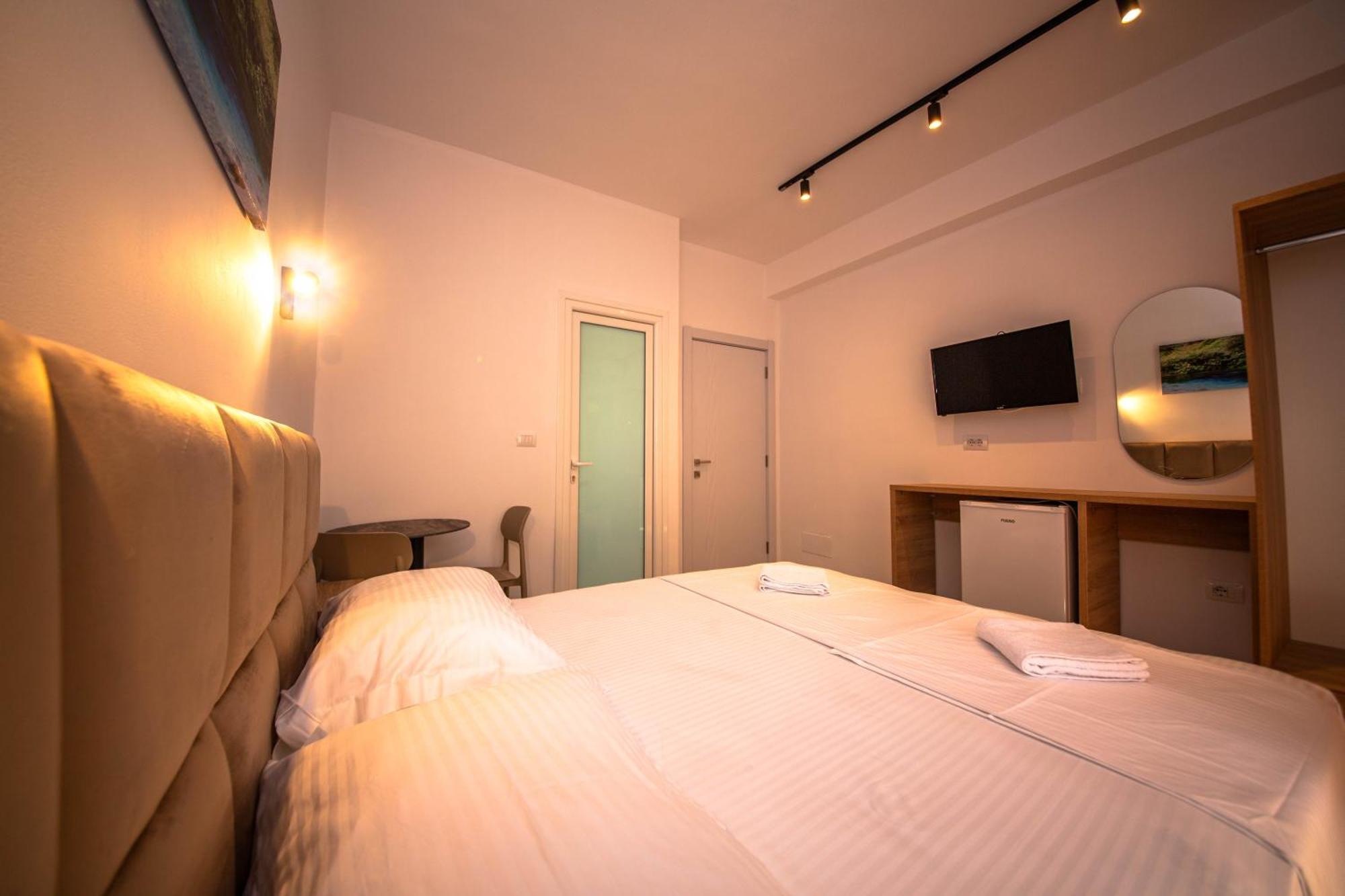 Hotel Perla クサミル エクステリア 写真