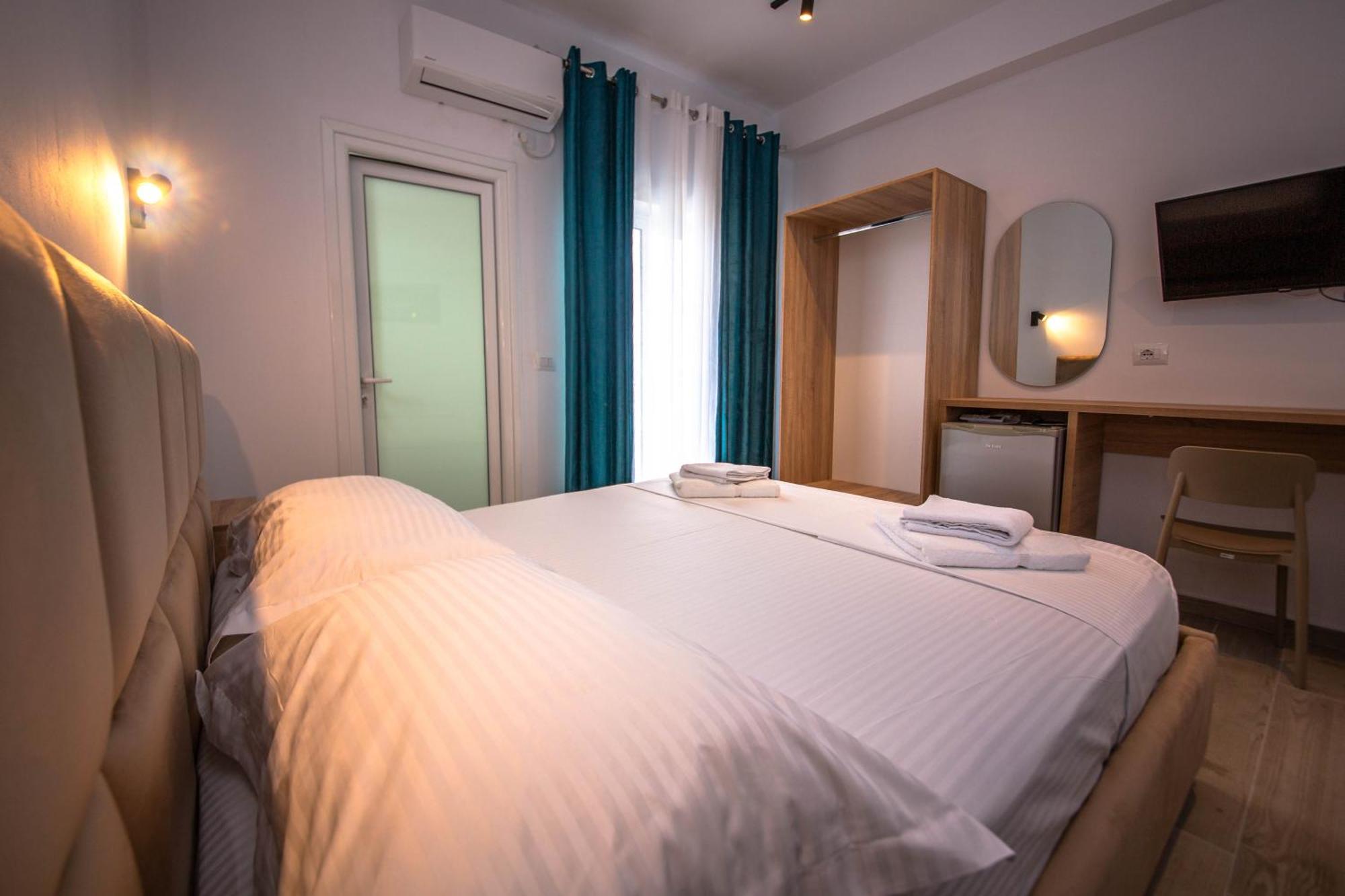 Hotel Perla クサミル エクステリア 写真
