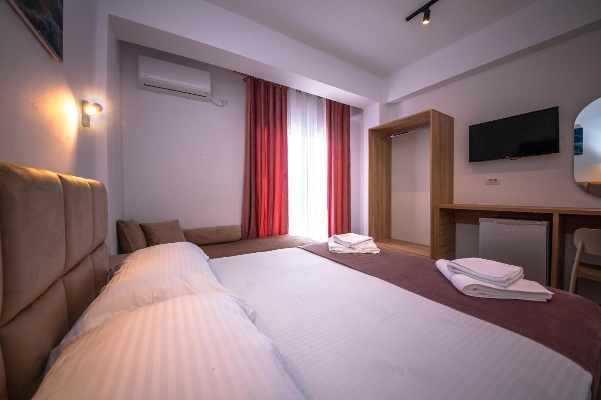 Hotel Perla クサミル エクステリア 写真