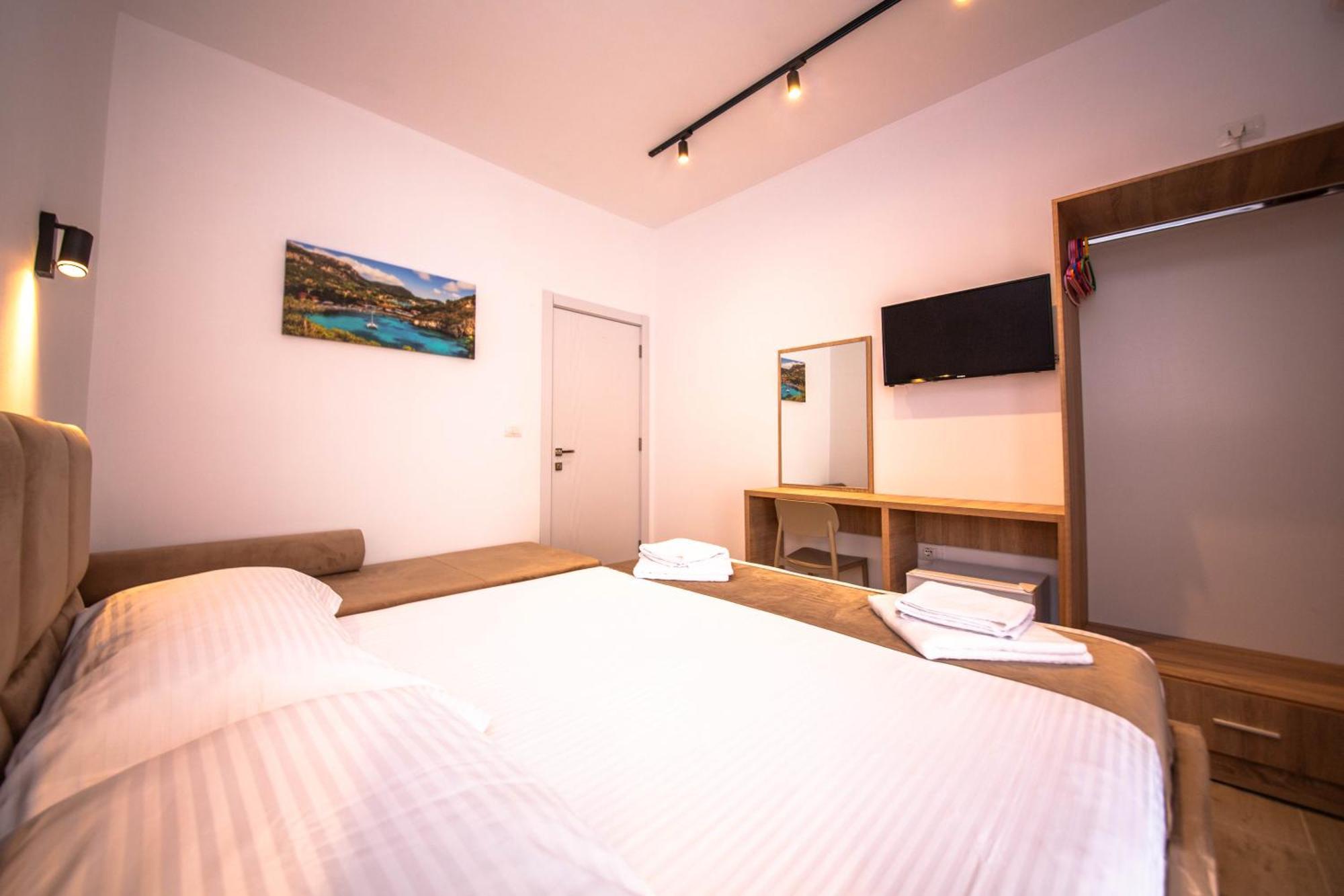 Hotel Perla クサミル エクステリア 写真