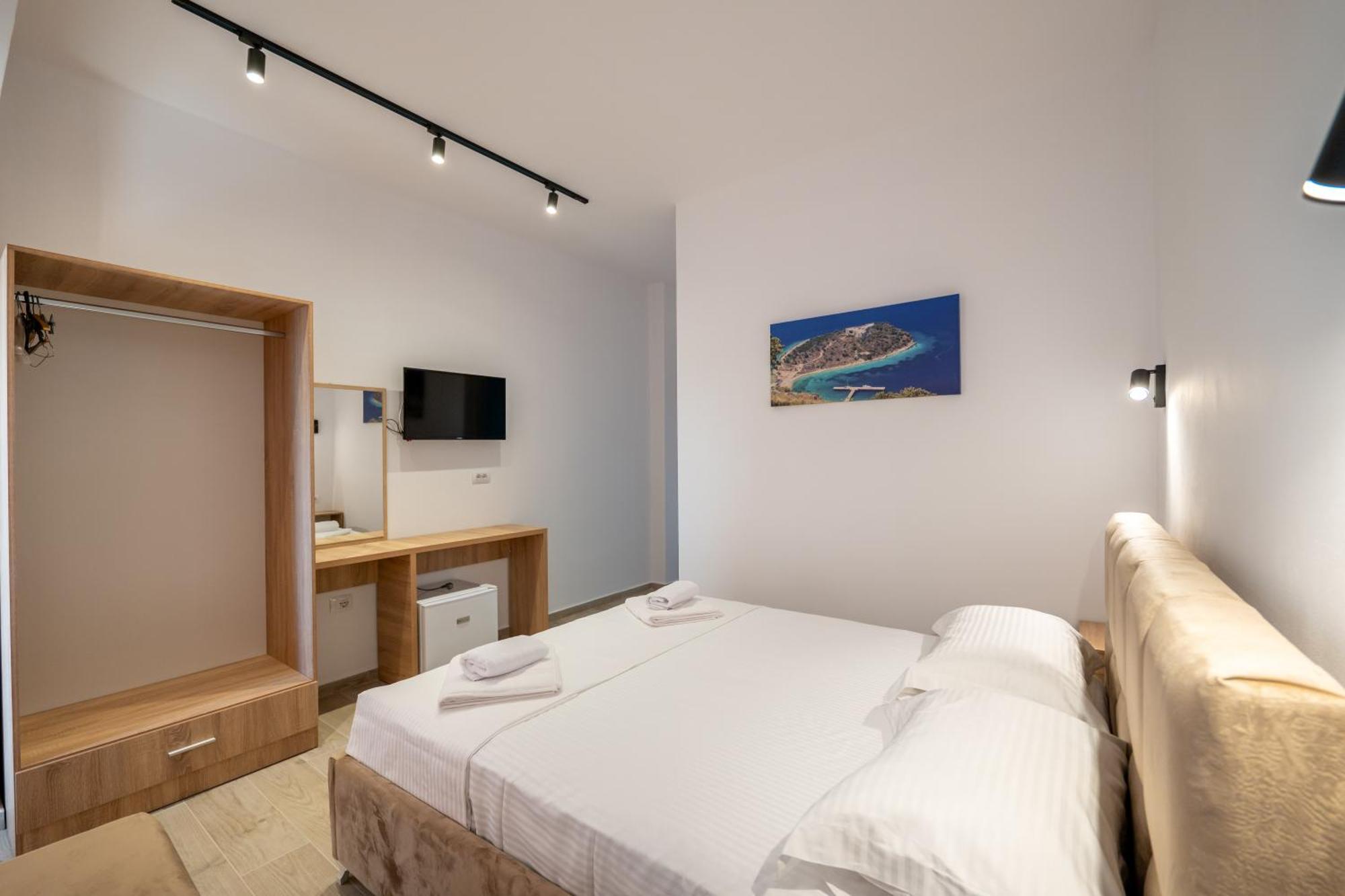 Hotel Perla クサミル エクステリア 写真