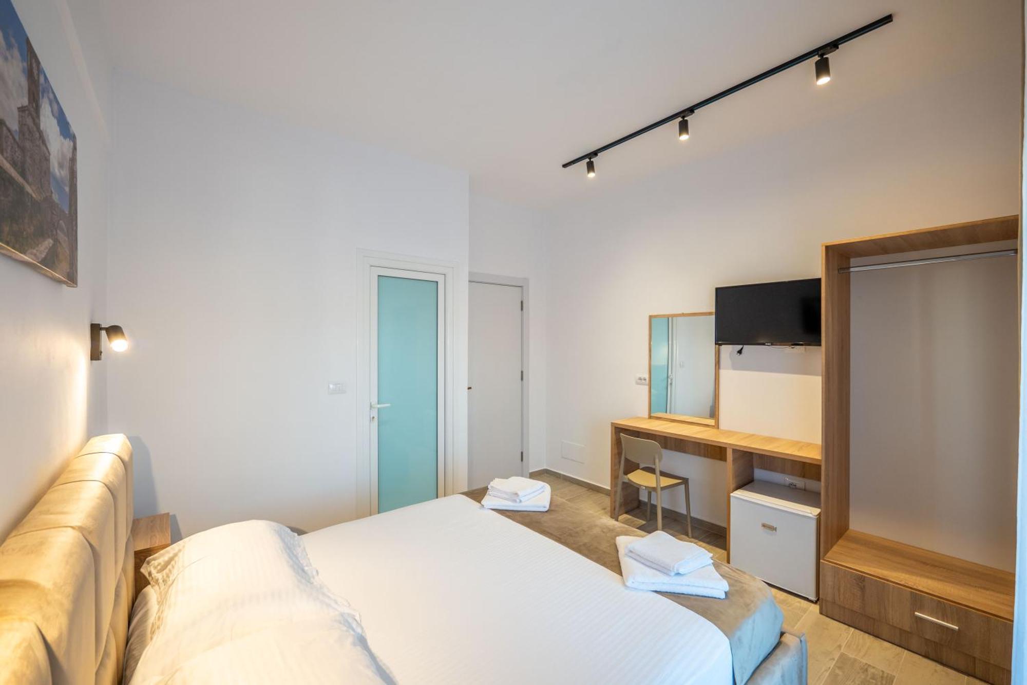 Hotel Perla クサミル エクステリア 写真
