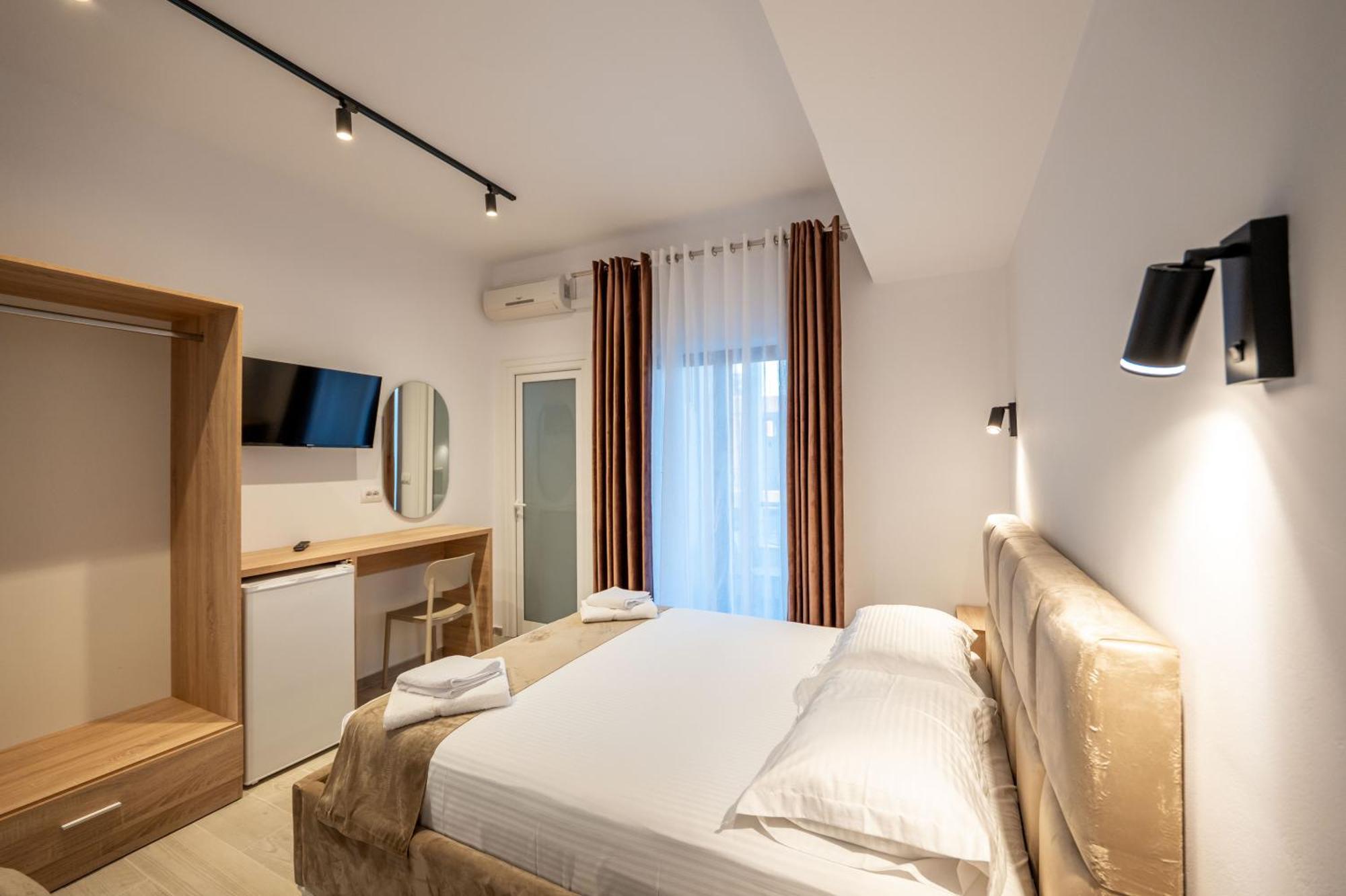 Hotel Perla クサミル エクステリア 写真