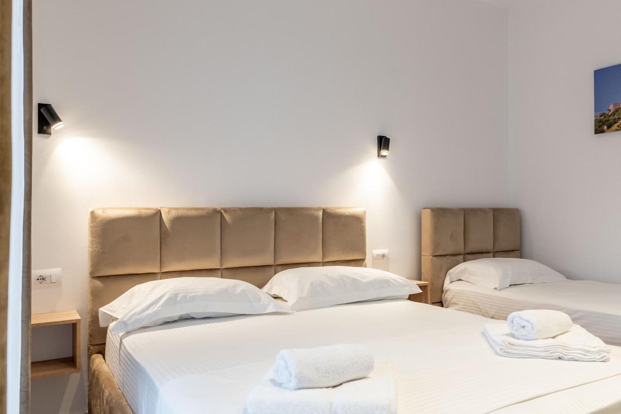 Hotel Perla クサミル エクステリア 写真